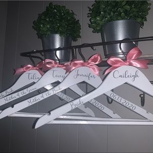 💜 CUSTOM BRIDAL HANGERS 💜